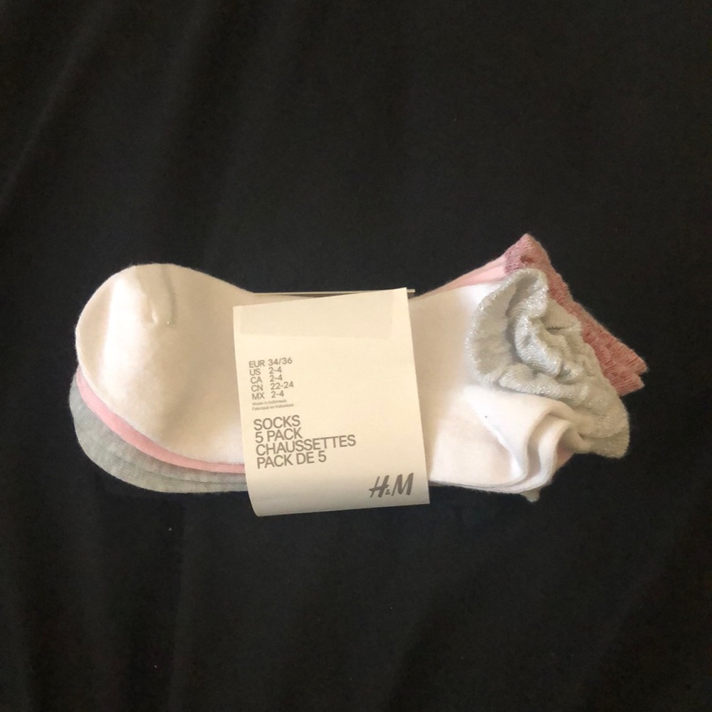 New H&M socks